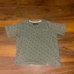 Free Planet olive V-Neck w/ floral design